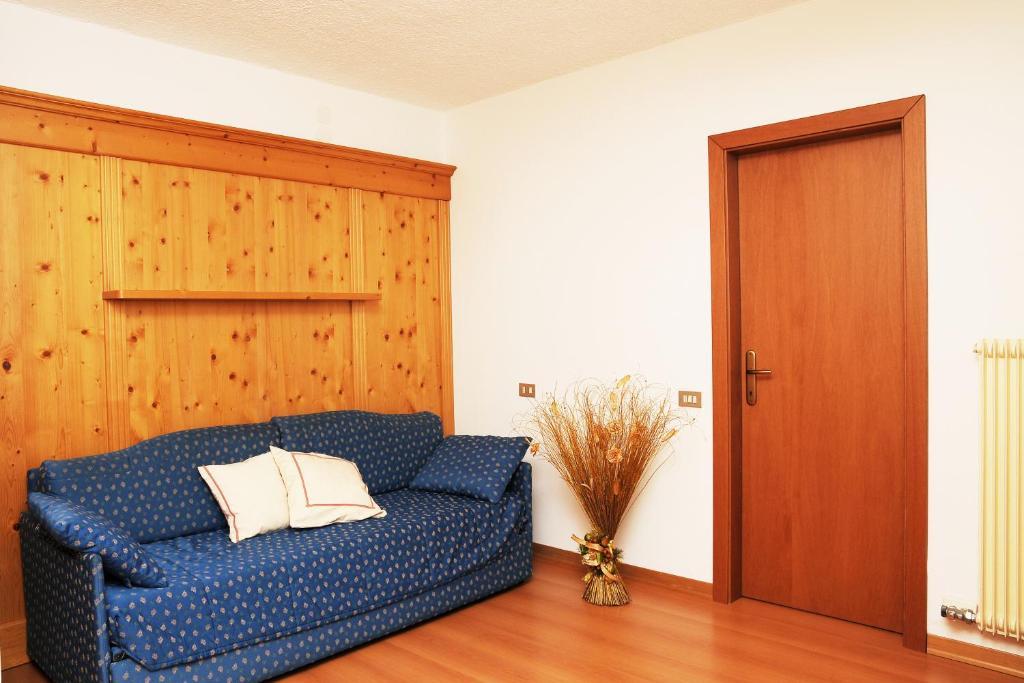 Residence Marisol Camere & Appartamenti - Mezzana Centre Ruang foto